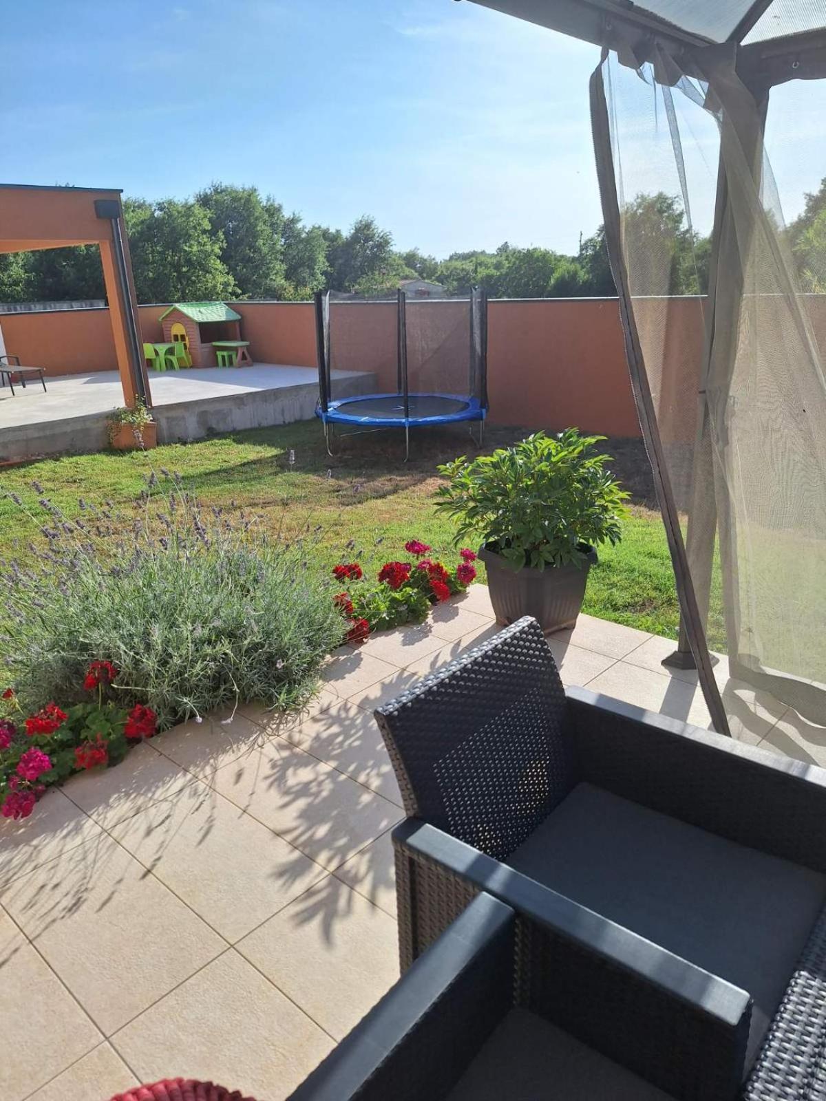 Apartmani Danica Vodnjan Exterior photo